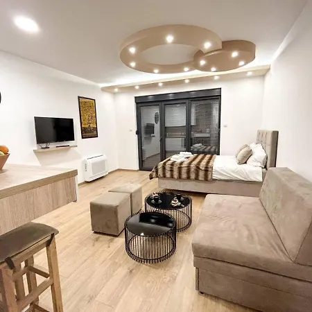 アパート Lanamarija